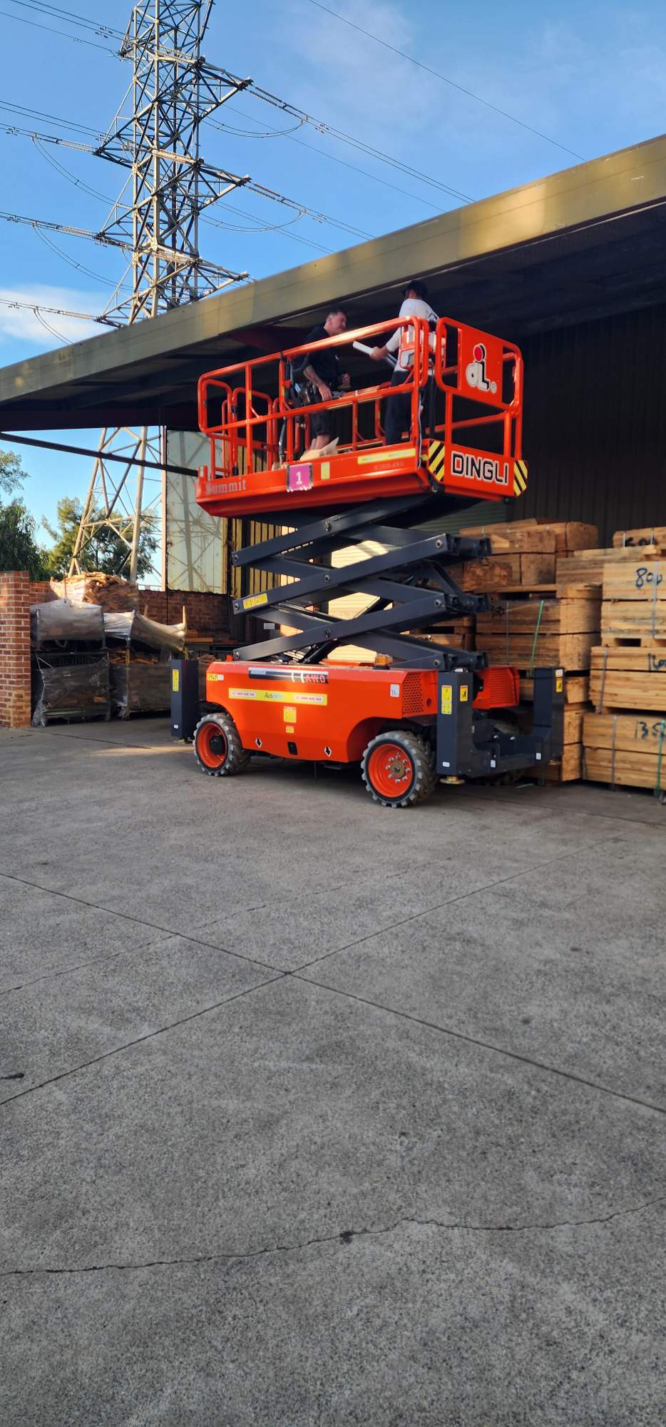 LARGE SCISSORLIFTS