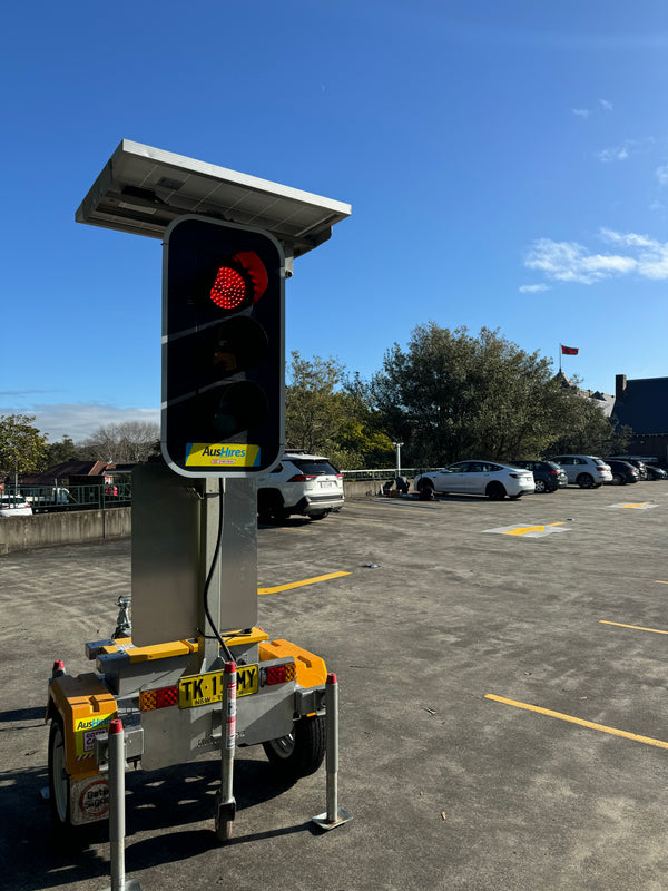 Towable Traffic Light - DataSigns PTL