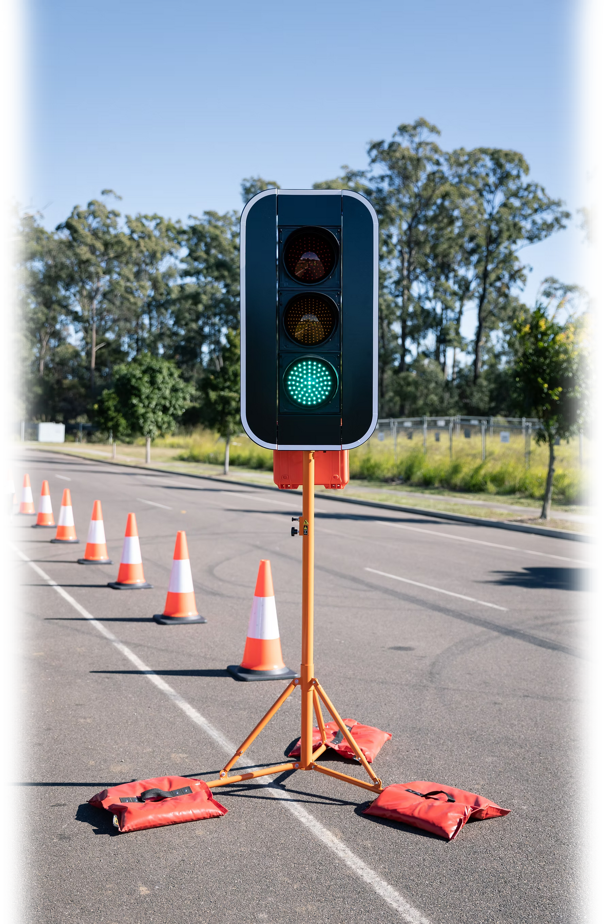 Trilight Portable Traffic Light - Outsource1