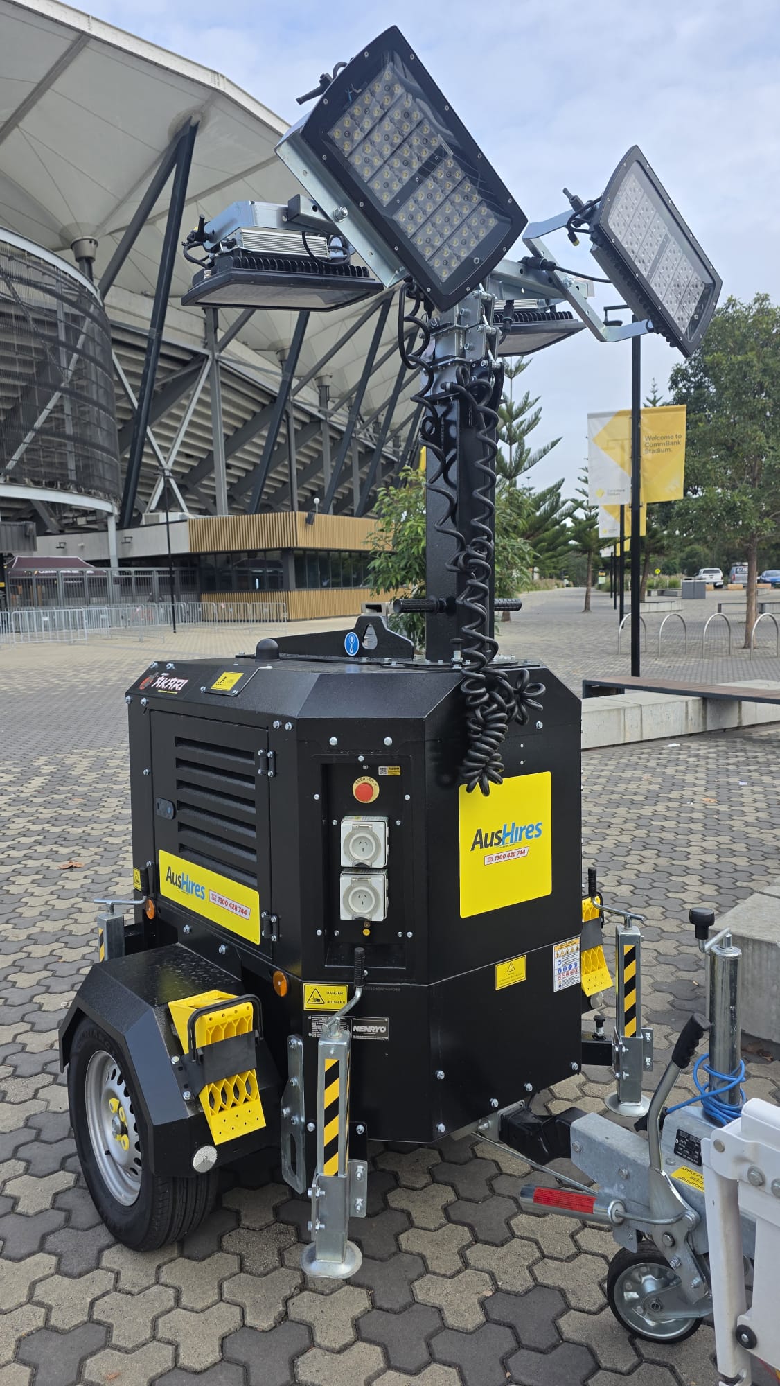 Diesel Towable Lighting Tower - Nenryo Akari